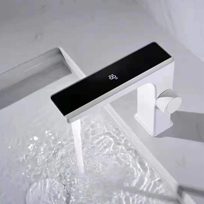 BATERIA UMYWALKOWA ŁAZIENKOWA F11W BIAŁO/CZARNA LCD F11-WH-BL