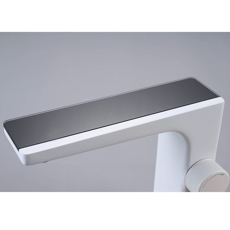 BATERIA UMYWALKOWA ŁAZIENKOWA F11W BIAŁO/CZARNA LCD F11-WH-BL