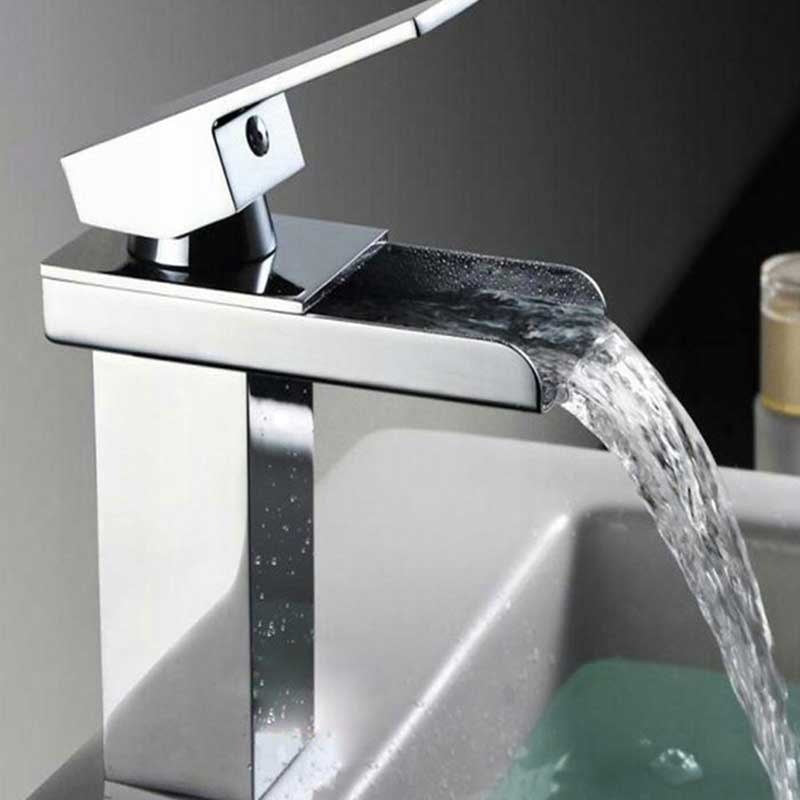 BATERIA UMYWALKOWA ŁAZIENKOWA F012 CHROM F012